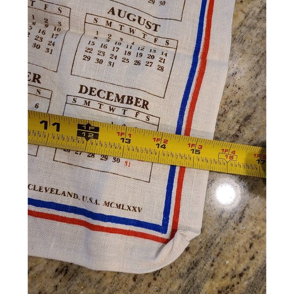 VTG 1976 Linen Calendar Towel "It's a Grand Ole Year to Celebrate" Holly Hobbie - Picture 6 of 8